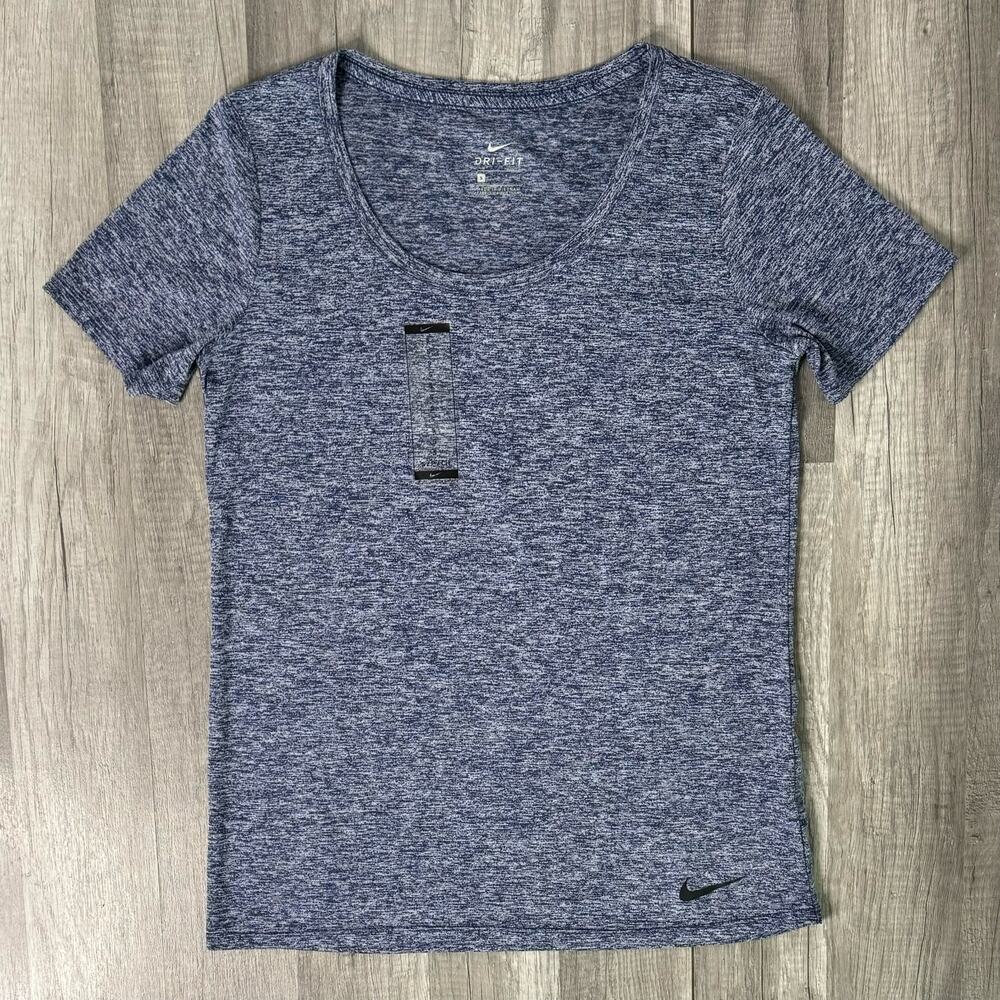 New Nike Women’s Dri Fit T-Shirt Size Small
